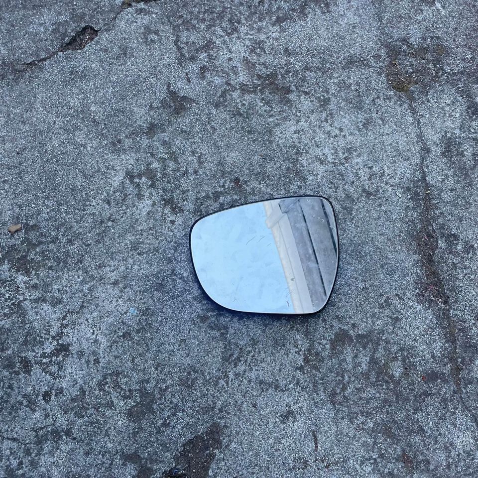 Suzuki Celerio Side Mirror Glass - Private Seller