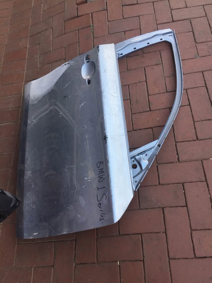 BMW 1 series Door for sell in good condition - Private Seller BMW 1 series Door for sell in good condition - Private Seller