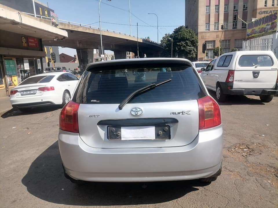 2004 Toyota Runx 1.4