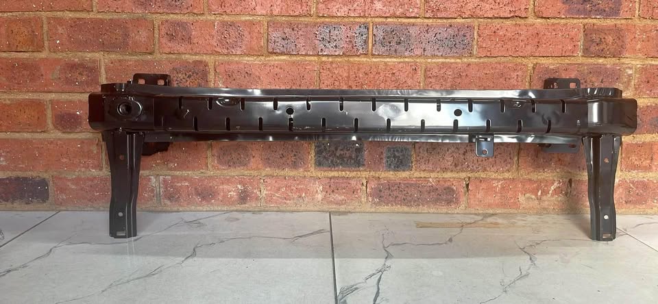 Vw Audi bumper stiffener - Private Seller Vw Audi bumper stiffener - Private Seller