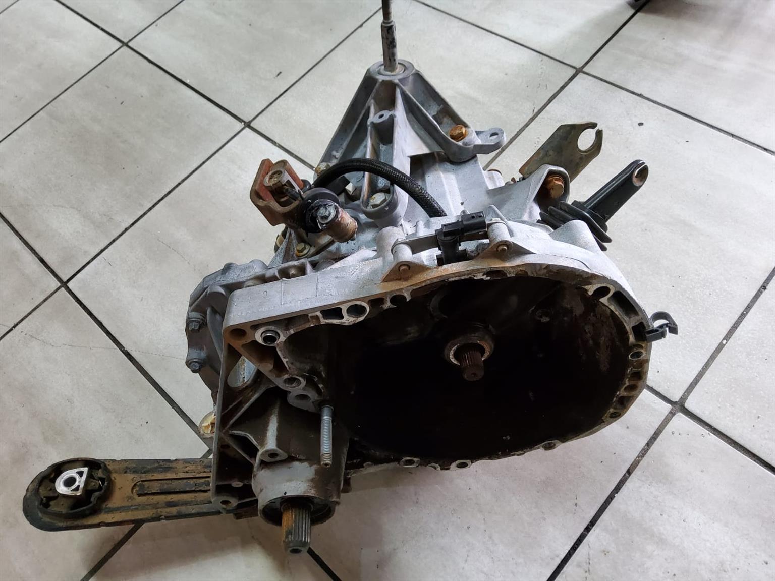 Nissan NP200 Gearbox In good conditon - Private Seller
