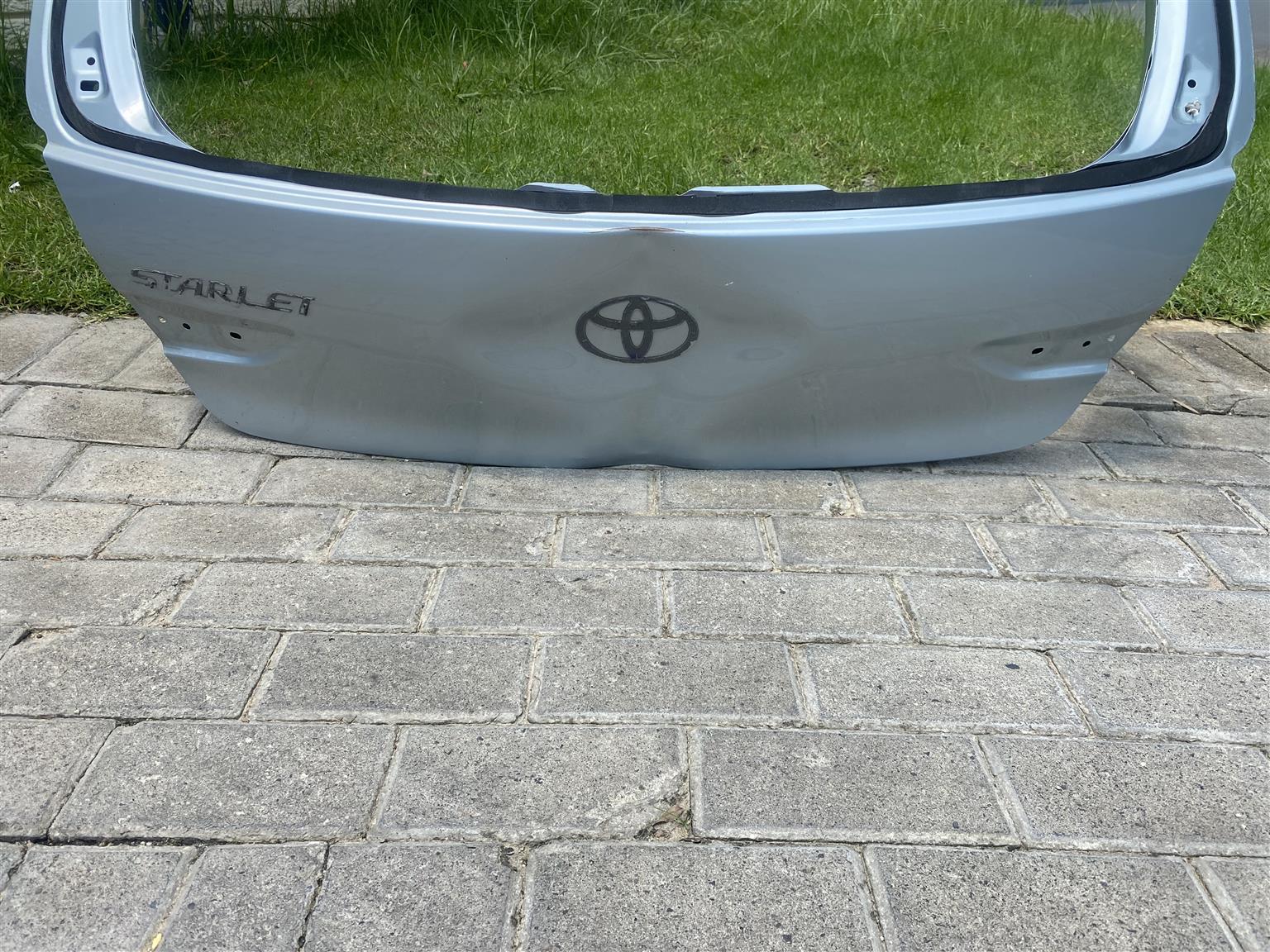 2024 TOYOTA STARLET TAILGATE SHELL FOR SALE. IN EXCELLENT CONDITION - Private Seller