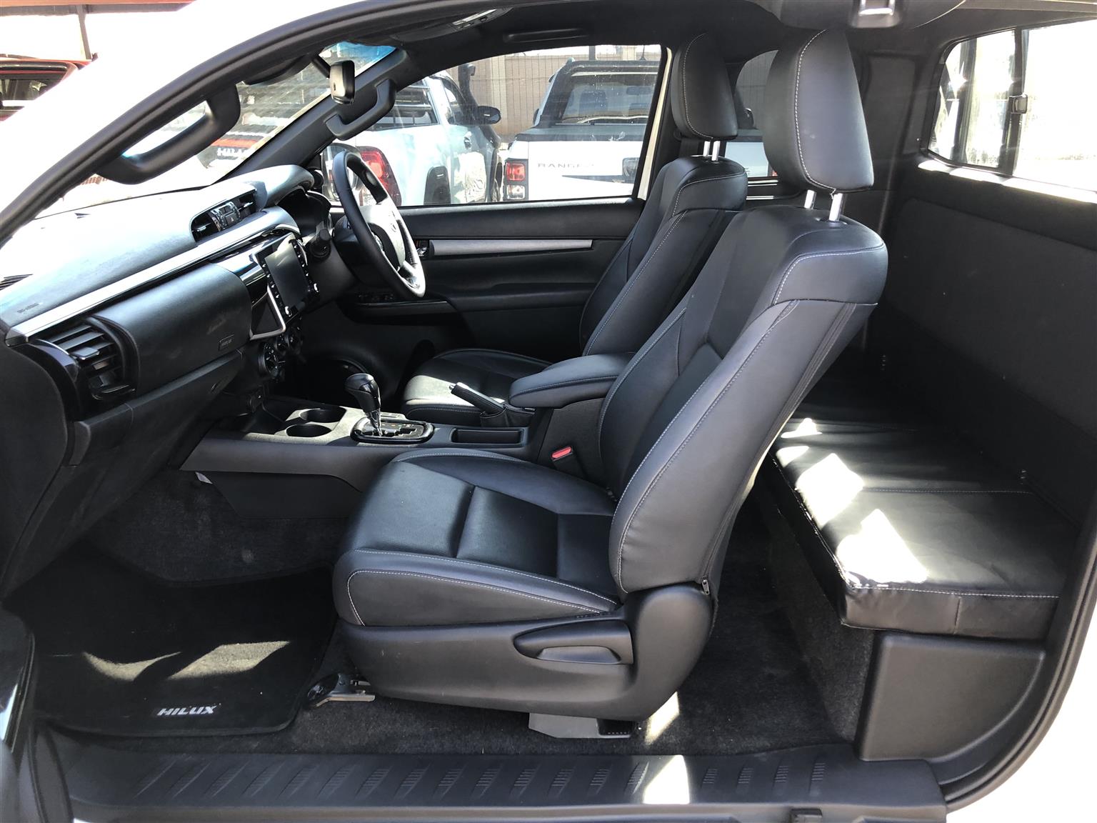 2024 Toyota Hilux 2.8GD-6 Extra Cab (4x4) Legend Auto For Sale