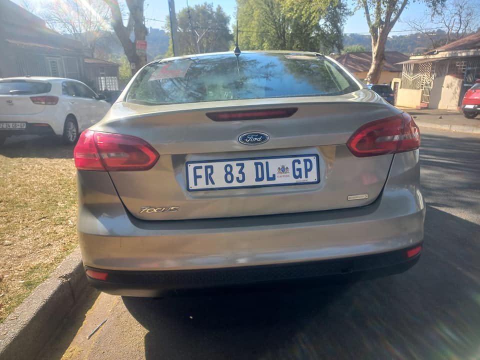 2017 FORD FOCUS SEDAN 1.0 ENGINEPETROL, MANUAL,87000KMS, SILVER COLOR