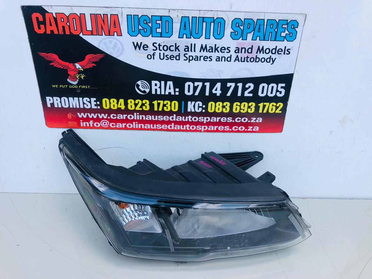Mahindra XUV300 right side standard headlight (2019-2022) - Private Seller Mahindra XUV300 right side standard headlight (2019-2022) - Private Seller