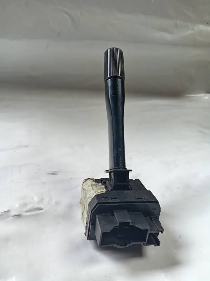 Honda Civic Indicator Switch Call or WhatsApp - Private Seller