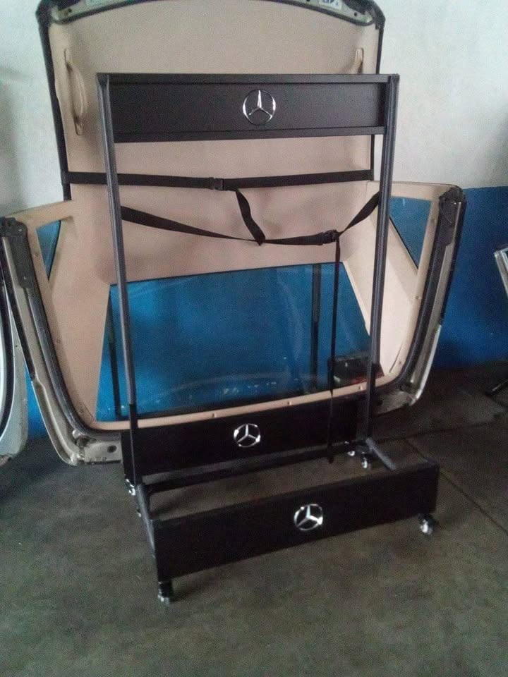 Hard top stands for Mercedes Benz, SL500, 280 SL Pagoda