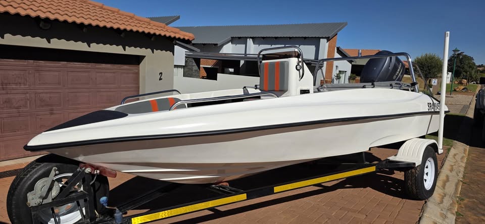 18ft Centre Console Boat 4-Stroke