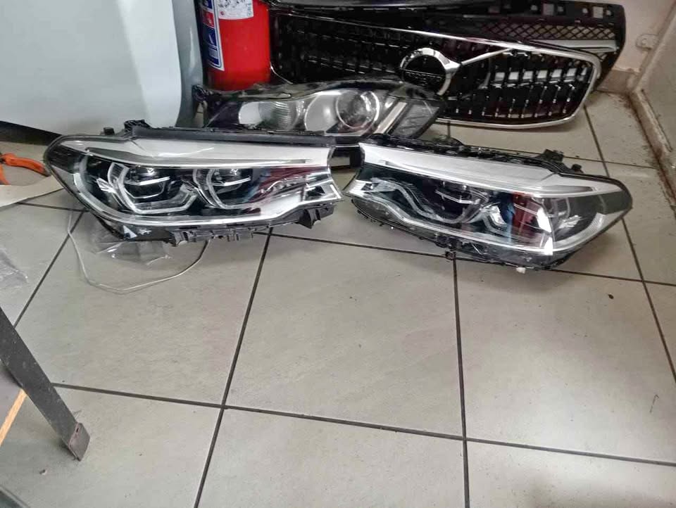 BMW G30 ADAPTIVE LED HEADLIGHTS - Private Seller BMW G30 ADAPTIVE LED HEADLIGHTS - Private Seller