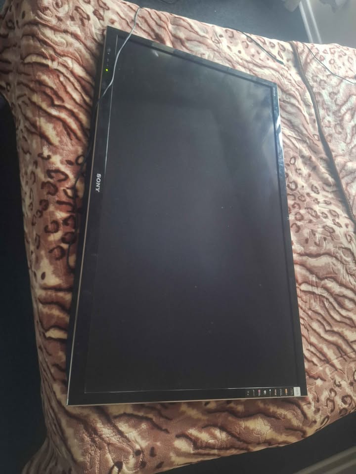 Sony 49inch normal TV