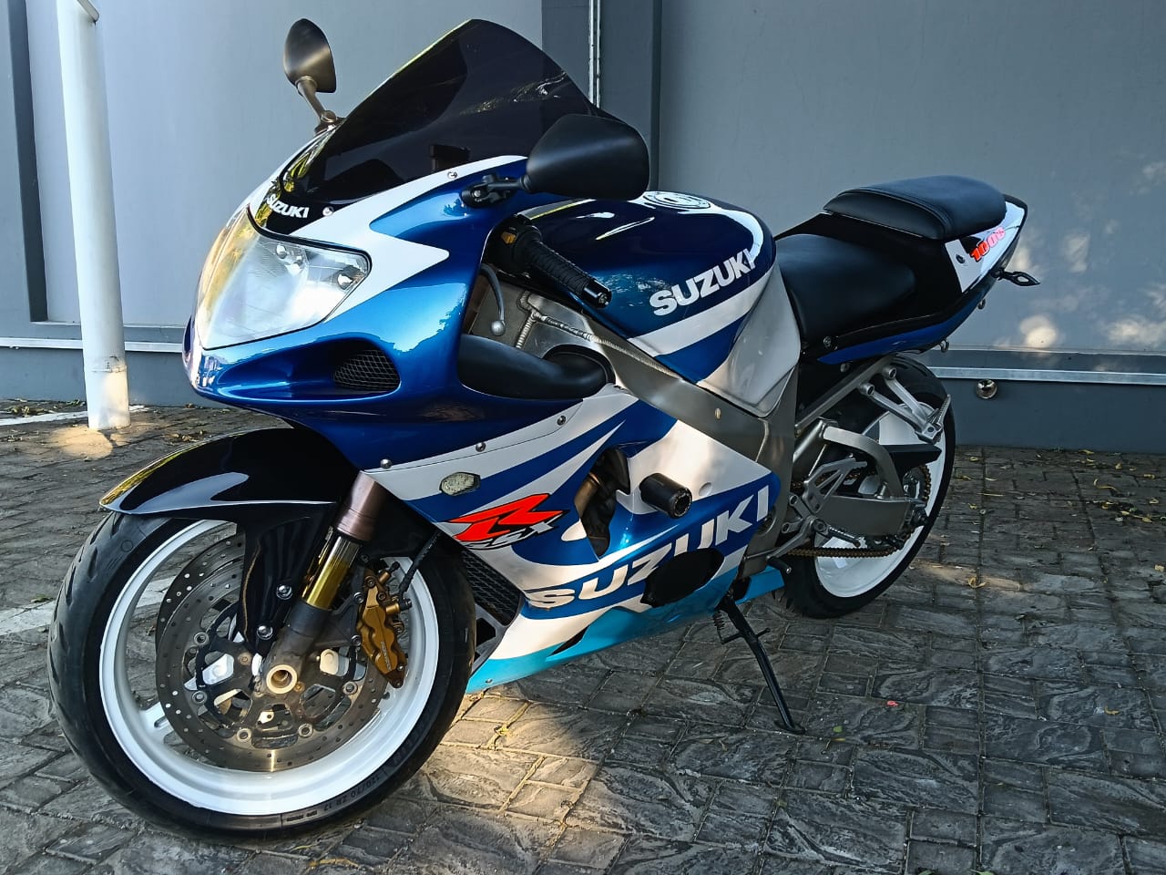 Preloaded Image 3 Preloaded Image 3