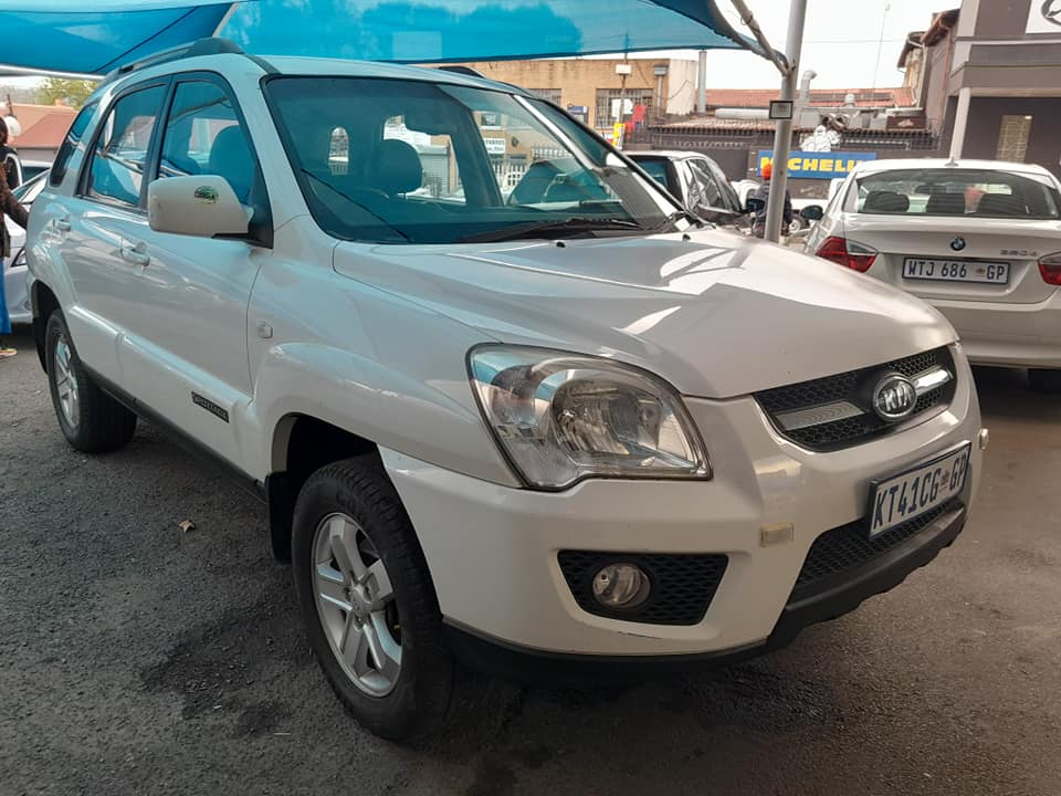 2010 KIA SPORTAGE 2.0 MANUAL
