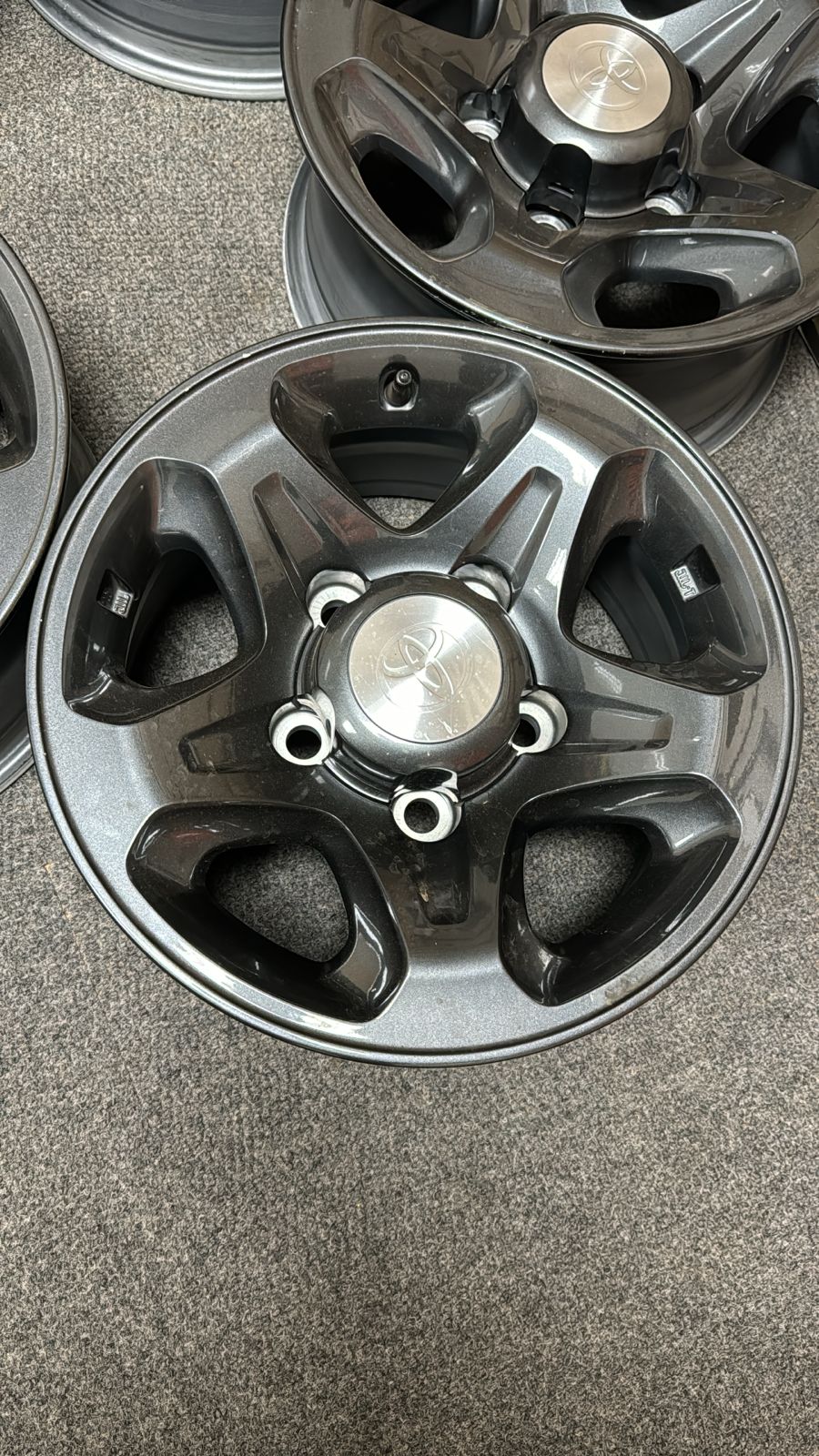 Land Cruiser 79 16inch Mags - Private Seller Land Cruiser 79 16inch Mags - Private Seller