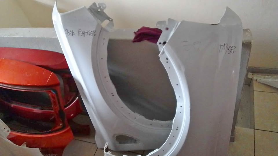FORD RANGER T9 FENDER - Private Seller FORD RANGER T9 FENDER - Private Seller