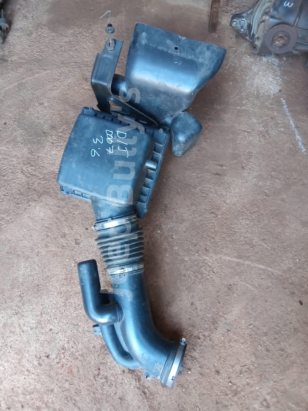 Air Box From Stripped Dodge Journey Vehicle - Dodge Parts - Private Seller Air Box From Stripped Dodge Journey Vehicle - Dodge Parts - Private Seller