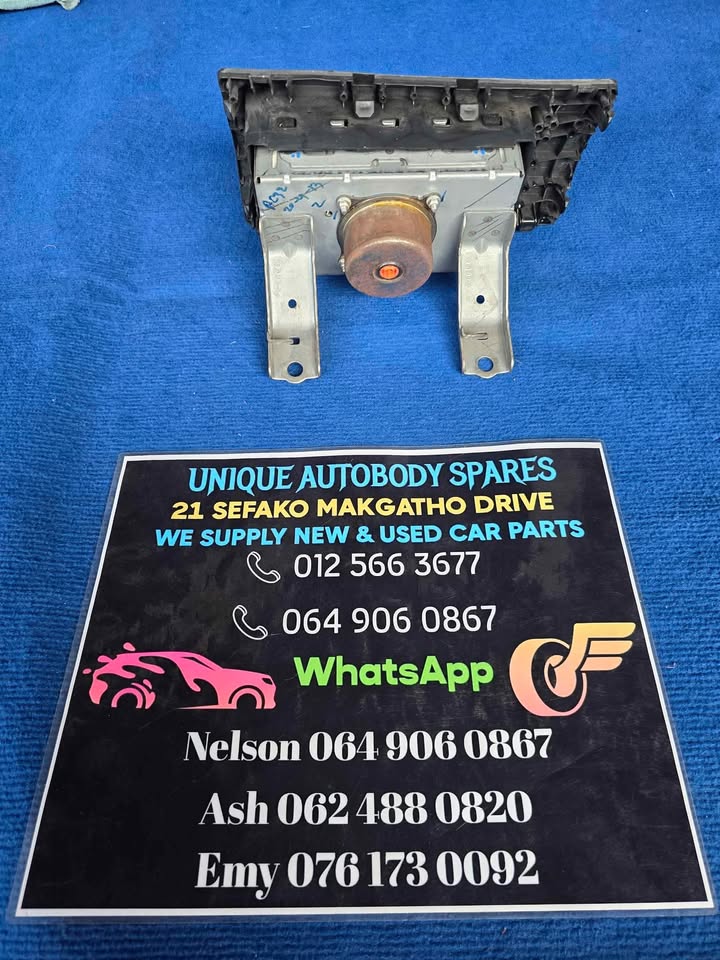 Toyota Hilux Passenger Dashboard Airbag 2011 - 2015