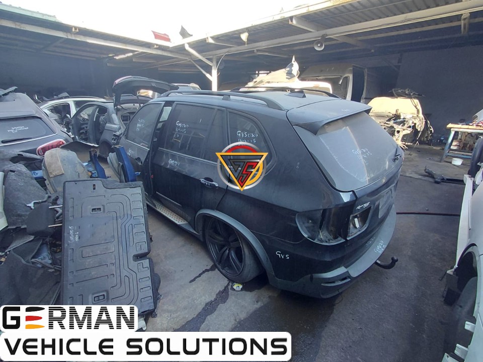 BMW x5 e70 stripping for parts and spares in Pretoria