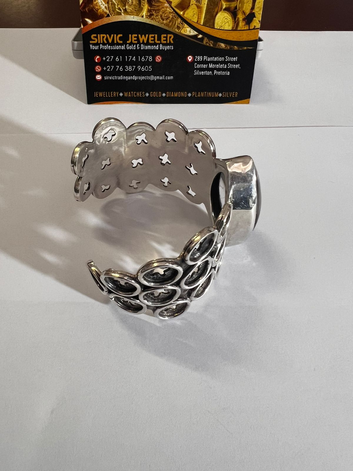 Vintage 925 Silver Ladies Hand Bangle
