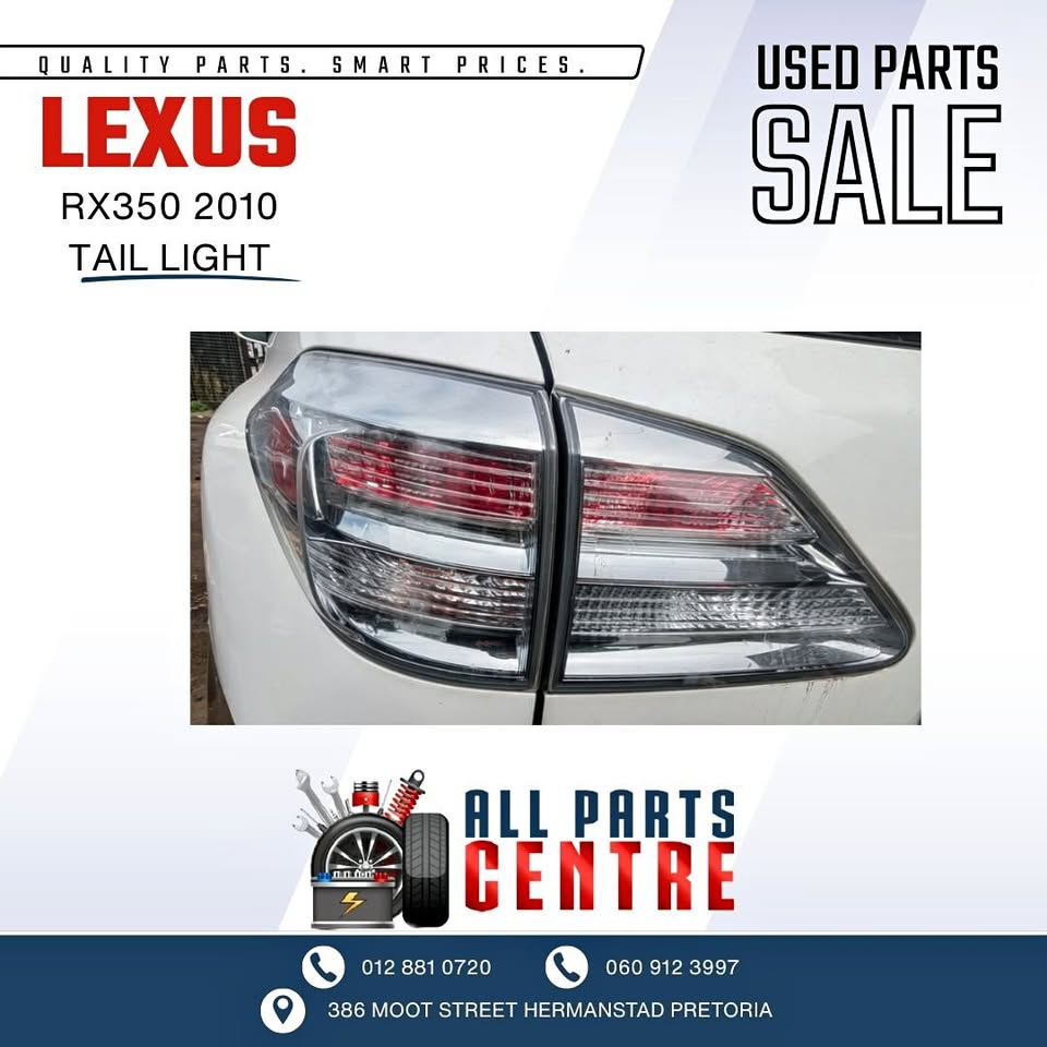 Lexus RX350 2010 Tail Light - Private Seller Lexus RX350 2010 Tail Light - Private Seller