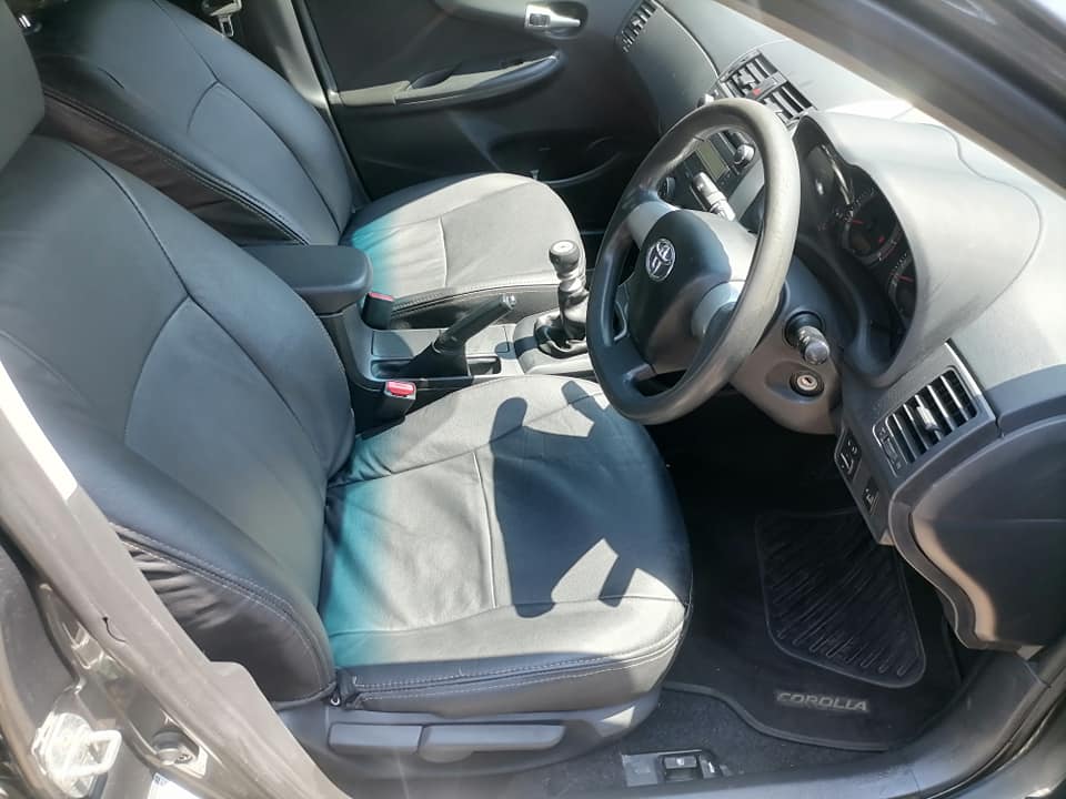 2013 Toyota Professional 1.6 Sedan with a leather seat and Spare key