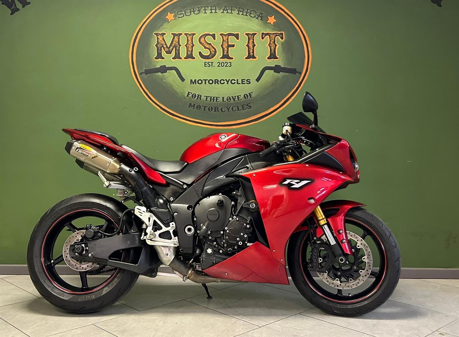 2011 YAMAHA YZF R1 - Private Seller 2011 YAMAHA YZF R1 - Private Seller