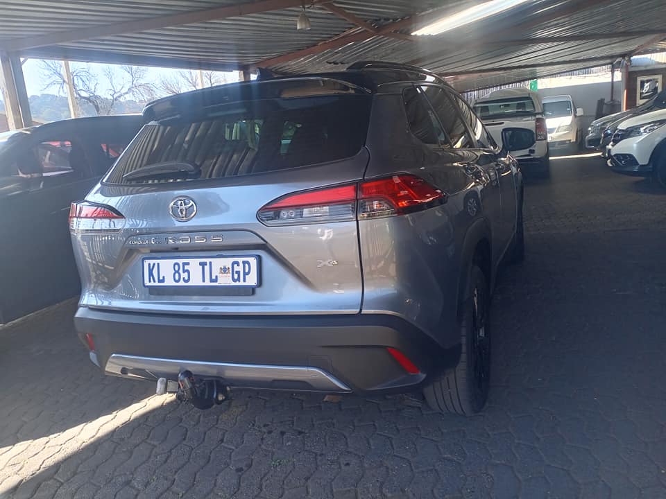 2022 Toyota corolla Cross  Automatic  1.5 sx  Petrol  Grey  Reverse camera  Keyless.