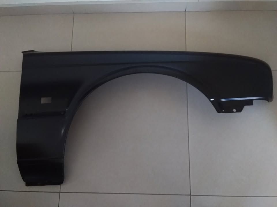 BMW E30 BRAND NEW FENDERS FOR SALE