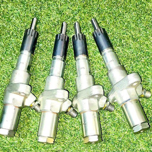HINO TRUCK DIESEL INJECTORS - Private Seller HINO TRUCK DIESEL INJECTORS - Private Seller