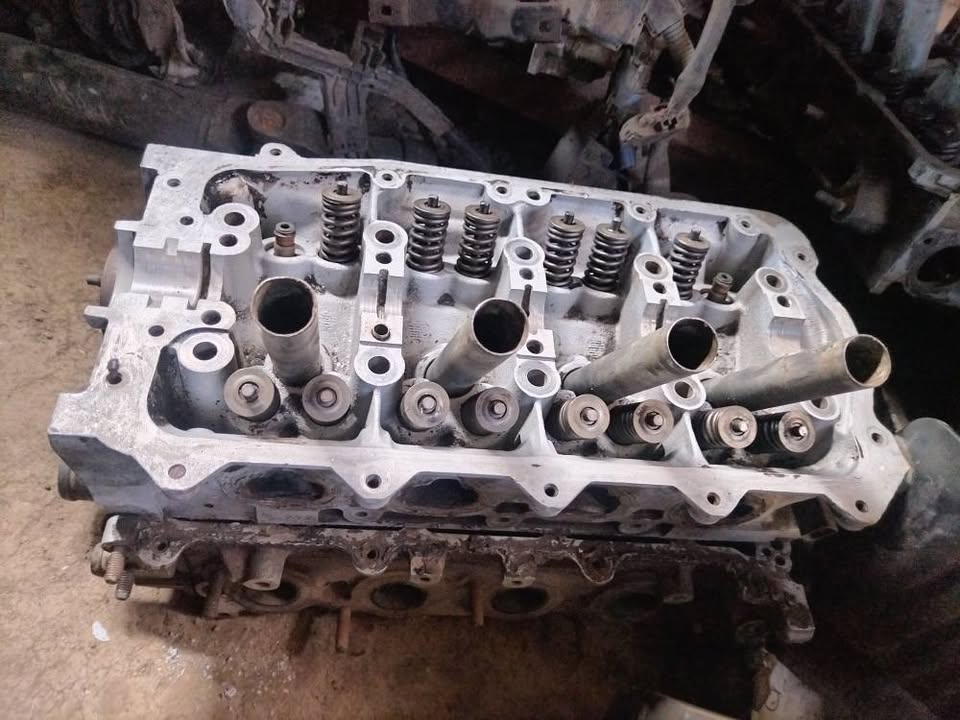 Renault clio 2 head cylinder - Private Seller Renault clio 2 head cylinder - Private Seller