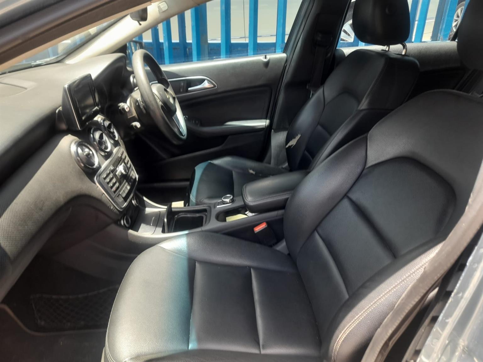 2013 MERCEDEZ BENZ A180 AUTOMATIC