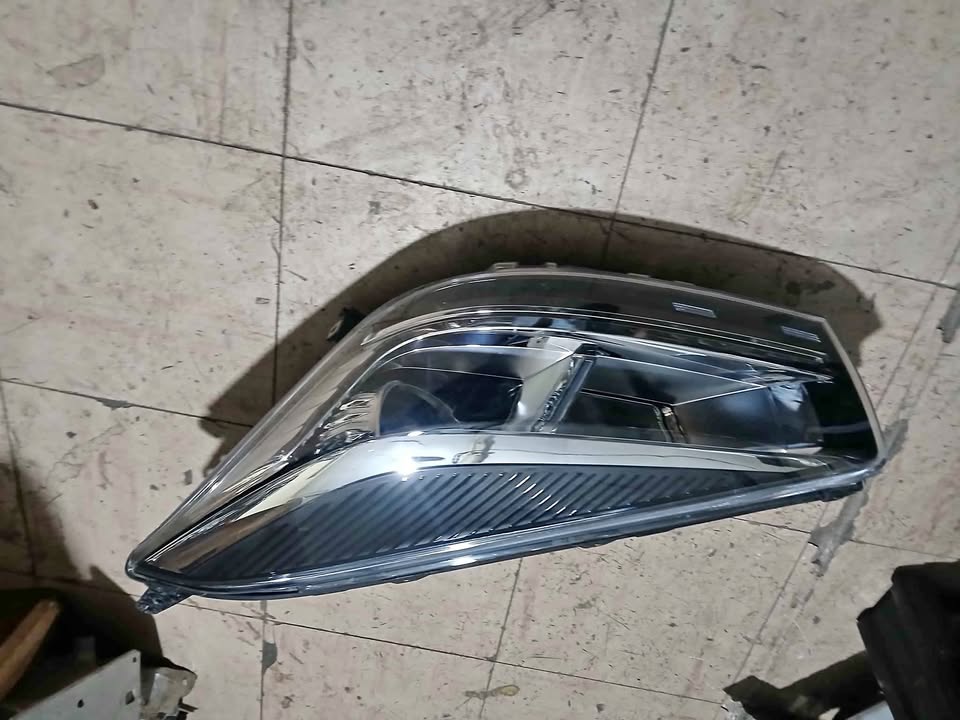 Chery tiggo 4 headlight - Private Seller Chery tiggo 4 headlight - Private Seller