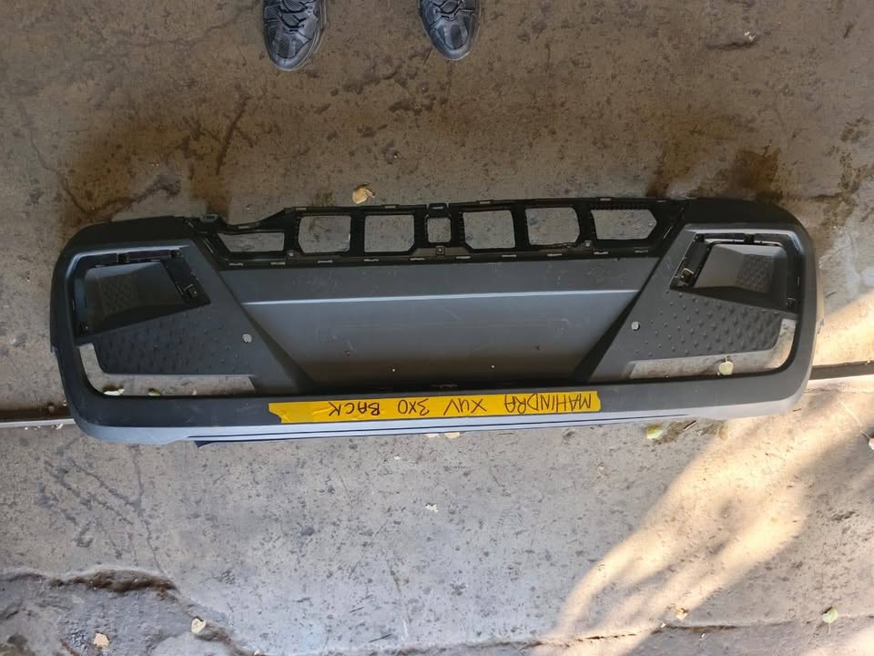 Mahindra XUV back bumper - Private Seller