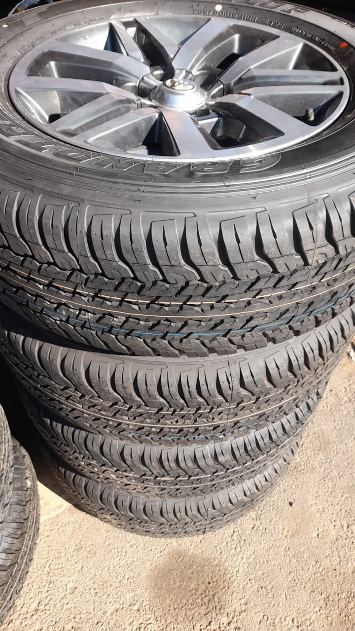 18" Toyota Hilux/Fortuner original mags with 265/60/18 Dunlop Grandtrek AT set - Private Seller 18" Toyota Hilux/Fortuner original mags with 265/60/18 Dunlop Grandtrek AT set - Private Seller