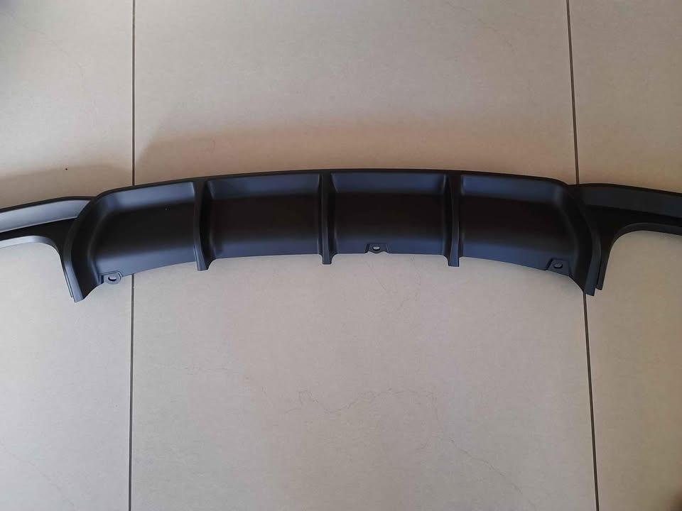 BMW F30 M STYLE BRAND NEW DUAL EXIT PLASTIC REAR BUMPER DIFFUSER FOR SALE