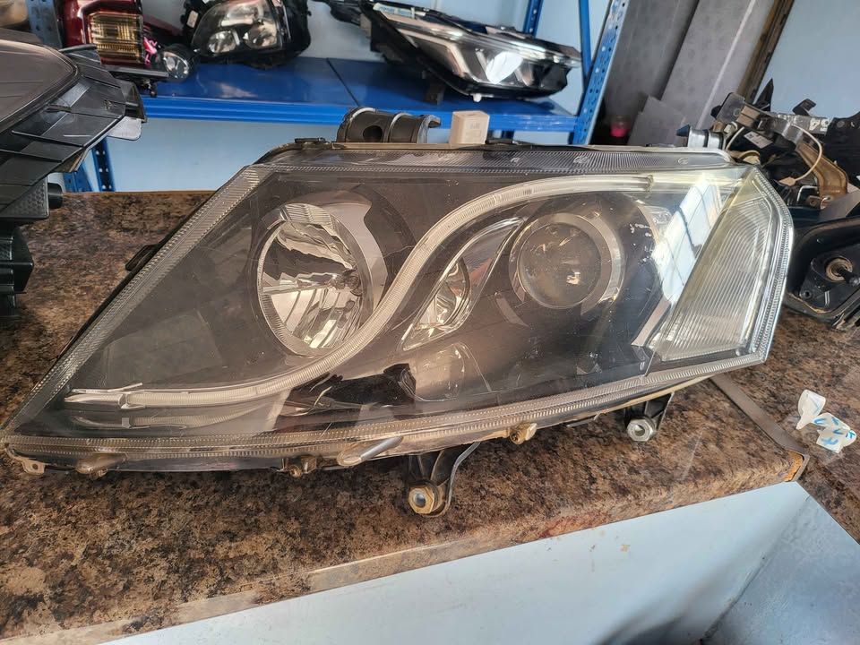 Used Mahindra XUV300 right side standard headlight (2019-2022) for