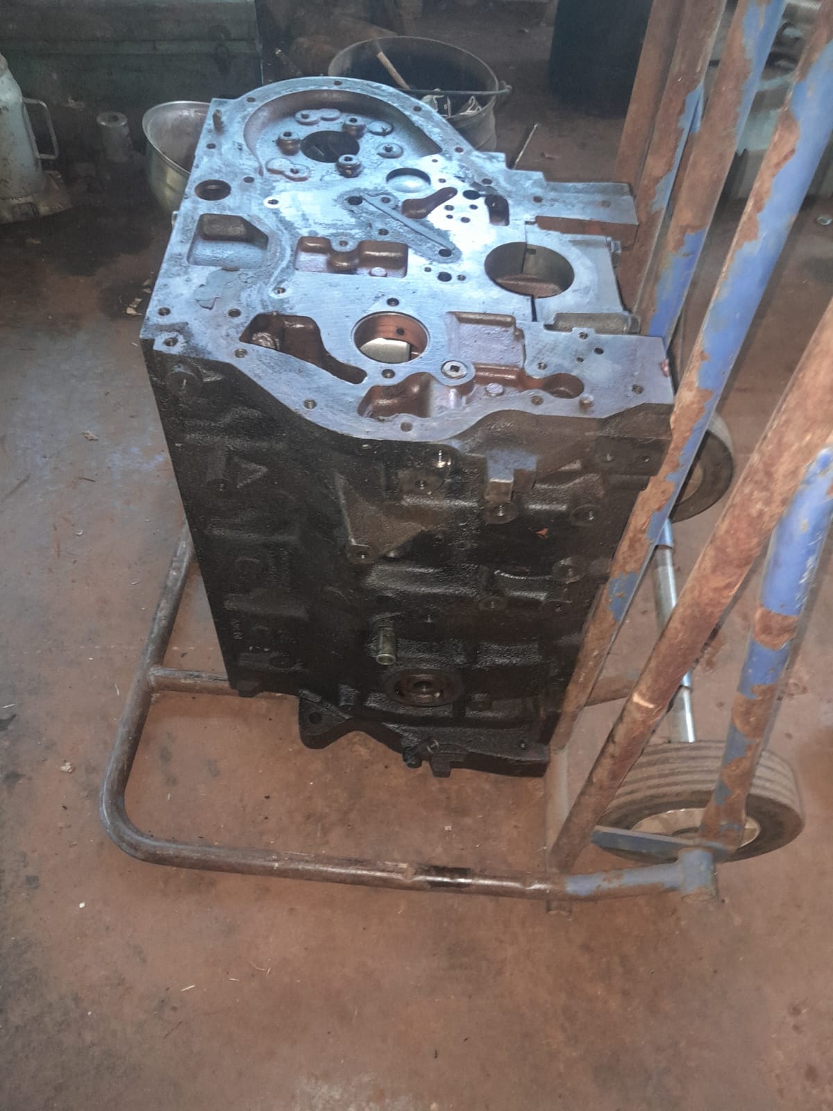Mahindra Scorpio 2.6 diesel engin block/ pistons - Private Seller Mahindra Scorpio 2.6 diesel engin block/ pistons - Private Seller