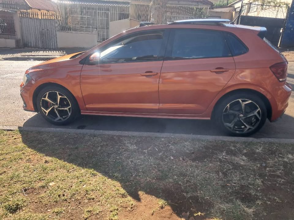 VW polo 8 Rline 1.0 Tsi Comfortline Automatic 2020