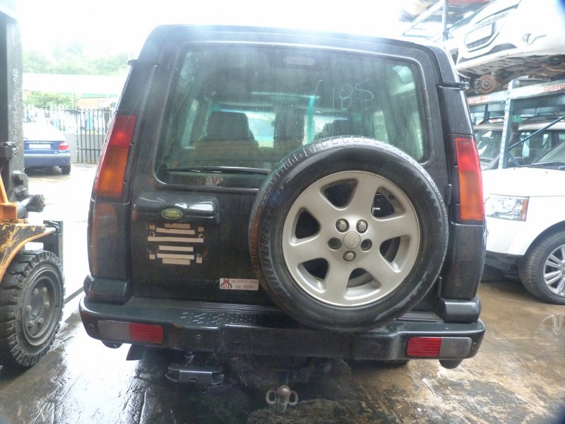 Land Rover Discovery 2 2.5D AT Black - 2000 STRIPPING FOR SPARES - Private Seller