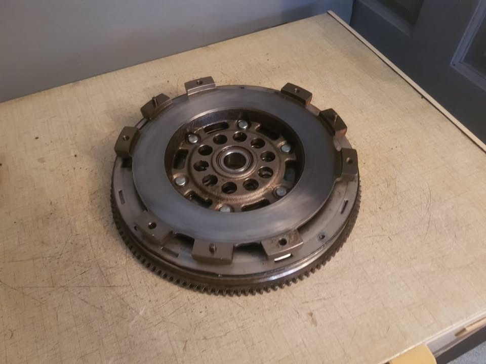 VOLVO XC40 DUEL MASS FLYWHEEL FORSALE - Private Seller VOLVO XC40 DUEL MASS FLYWHEEL FORSALE - Private Seller