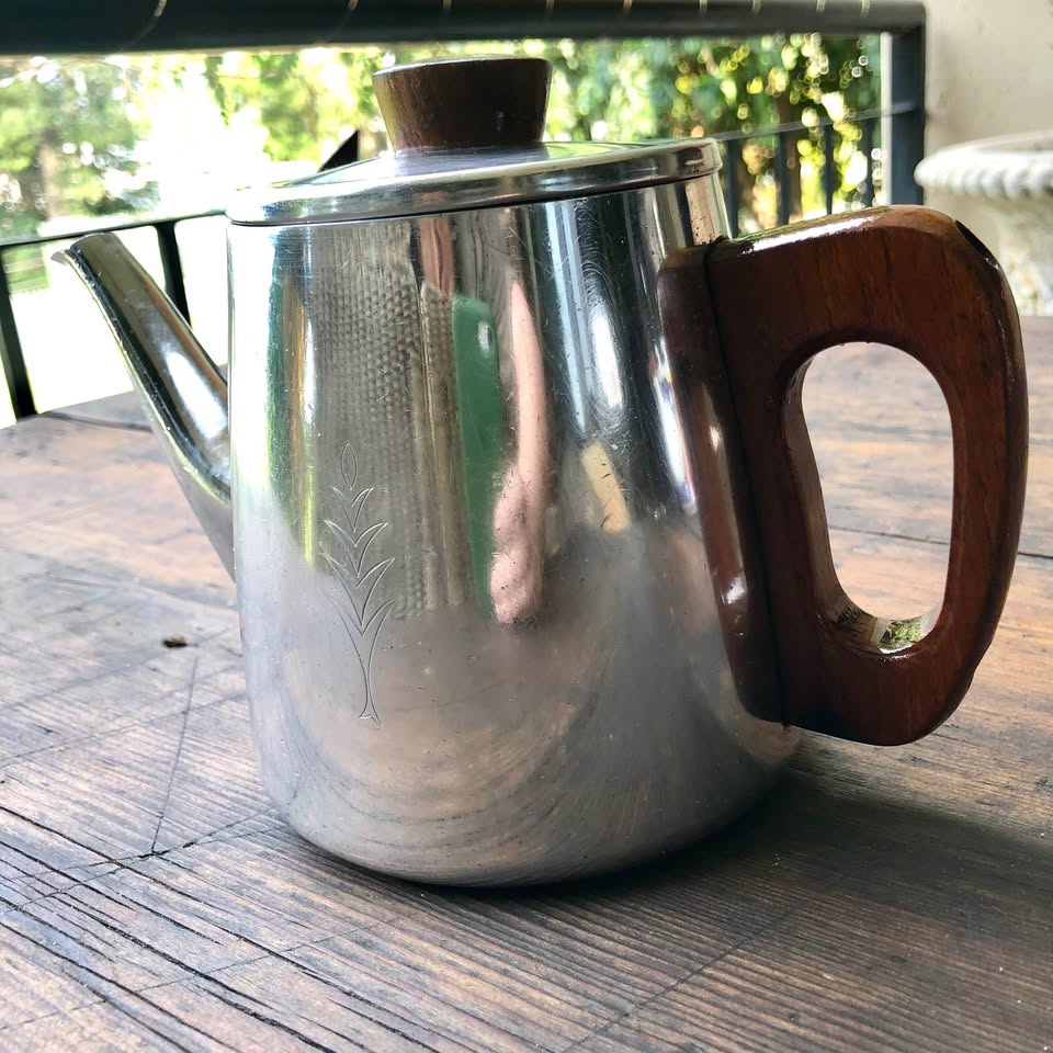 Vintage 1960s-70s Sona Stainless Steel Tea Kettle – A Timeless Classic! ✨