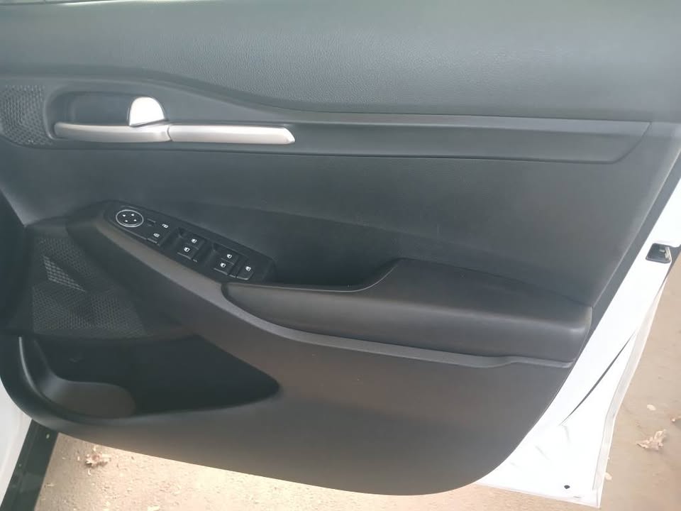 2020 KIA SELTOS 1.2 SUV Transmission: Automatic  Mileage: 78000km  Fueltype: Petrol  White