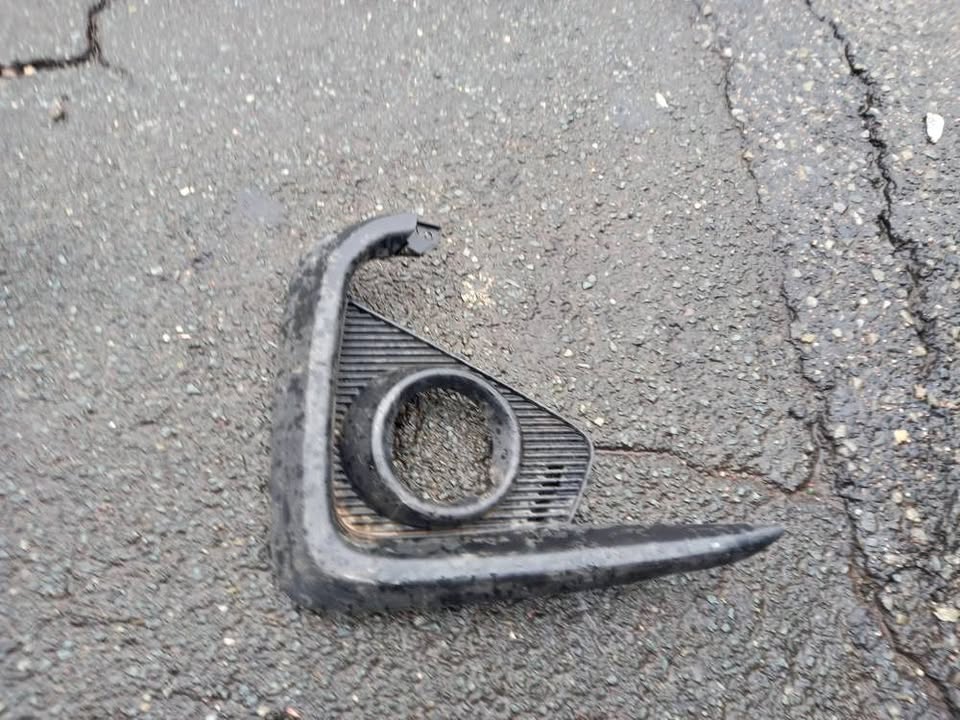 Suzuki Ertiga Right Side Fog light Cover Grille R10 - Private Seller Suzuki Ertiga Right Side Fog light Cover Grille R10 - Private Seller