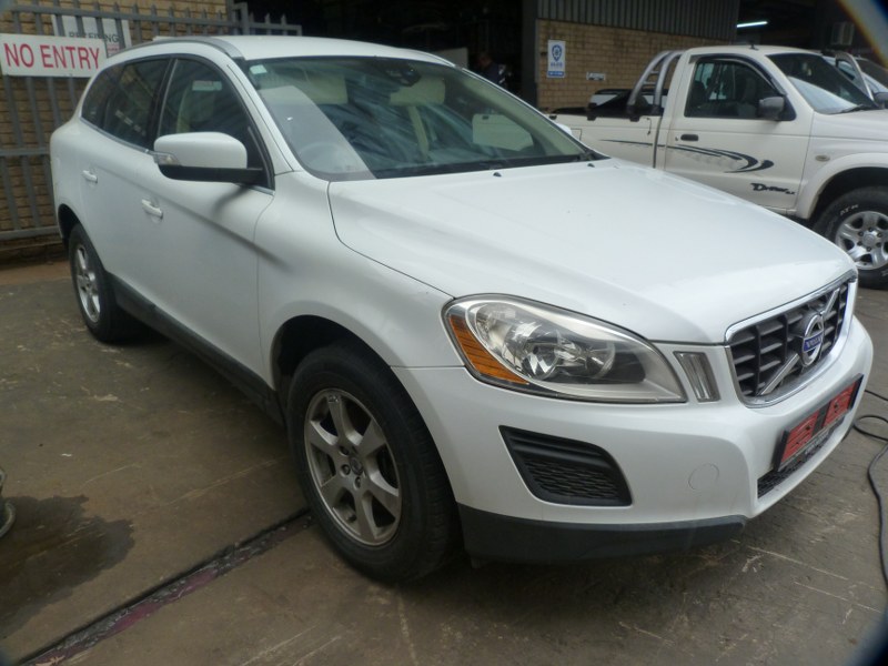 Volvo XC60 2.0T Powershift AT White - 2011 STRIPPING FOR SPARES - Private Seller Volvo XC60 2.0T Powershift AT White - 2011 STRIPPING FOR SPARES - Private Seller