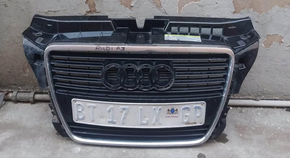 Audi A3 8P grill 2013 - Private Seller Audi A3 8P grill 2013 - Private Seller