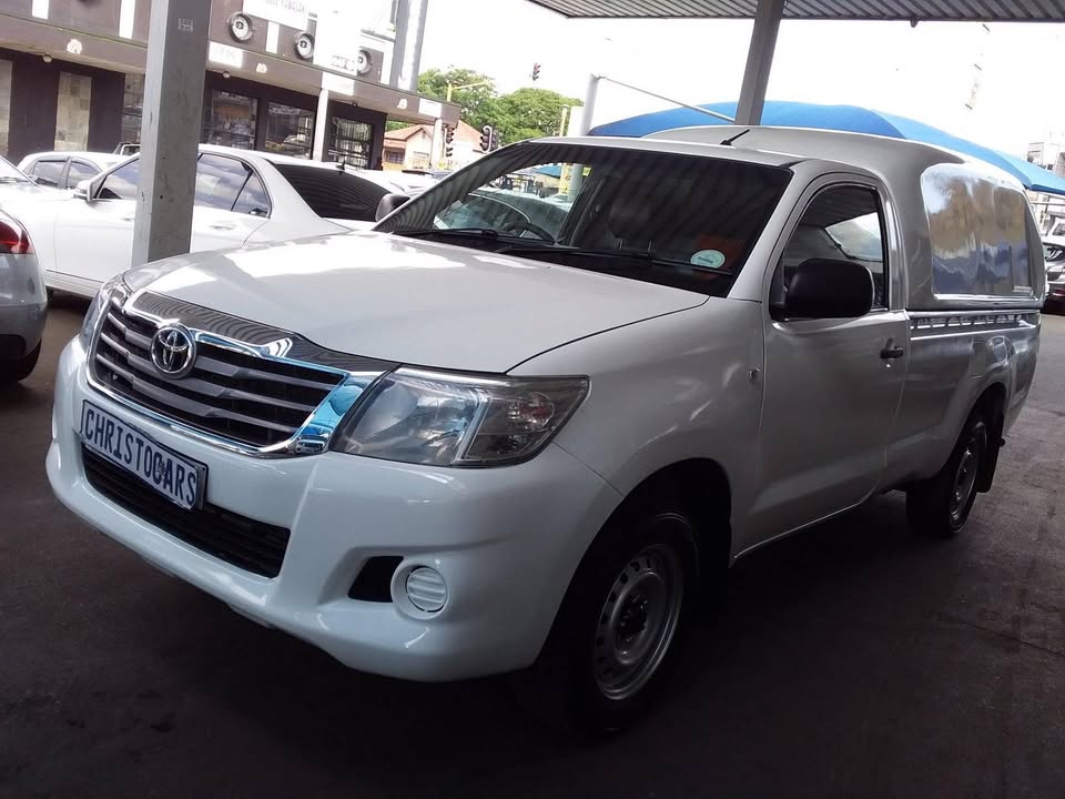 2014 model Toyota Hilux VVTI Single cab