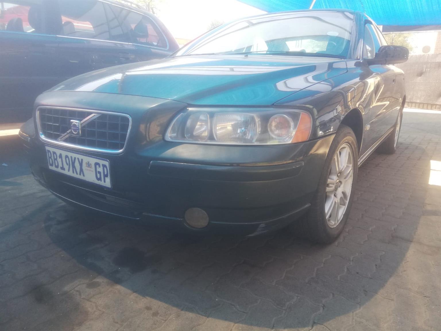 VOLVO S60 2007 2L STRIPPING FOR SPARES (DELIVERY AVAILABLE COUNTRY WIDE) - Private Seller VOLVO S60 2007 2L STRIPPING FOR SPARES (DELIVERY AVAILABLE COUNTRY WIDE) - Private Seller