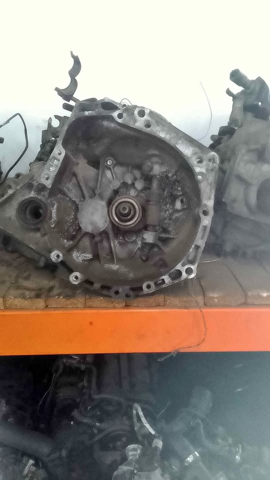 TOYOTA YARIS 1KR MANUAL GEARBOX FOR SALE - Private Seller TOYOTA YARIS 1KR MANUAL GEARBOX FOR SALE - Private Seller