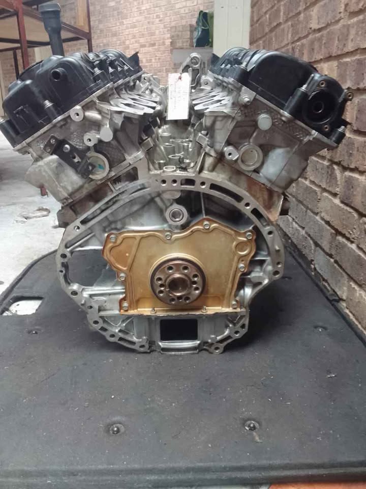 Dodge Journey 3.6L Engine - Head, Block and Sump only - Private Seller Dodge Journey 3.6L Engine - Head, Block and Sump only - Private Seller
