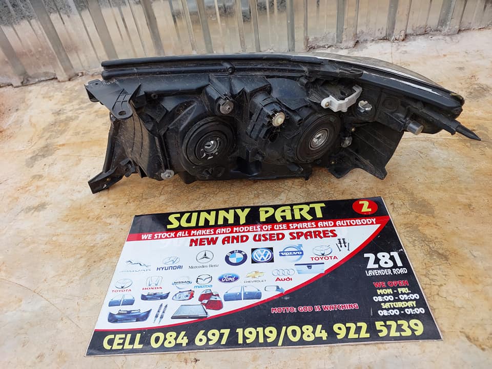 Toyota Land Cruiser Headlight - Private Seller Toyota Land Cruiser Headlight - Private Seller