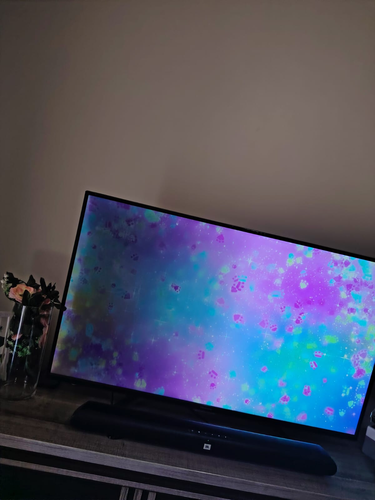 49 Inch Hisense TV with Google Box 49 Inch Hisense TV with Google Box